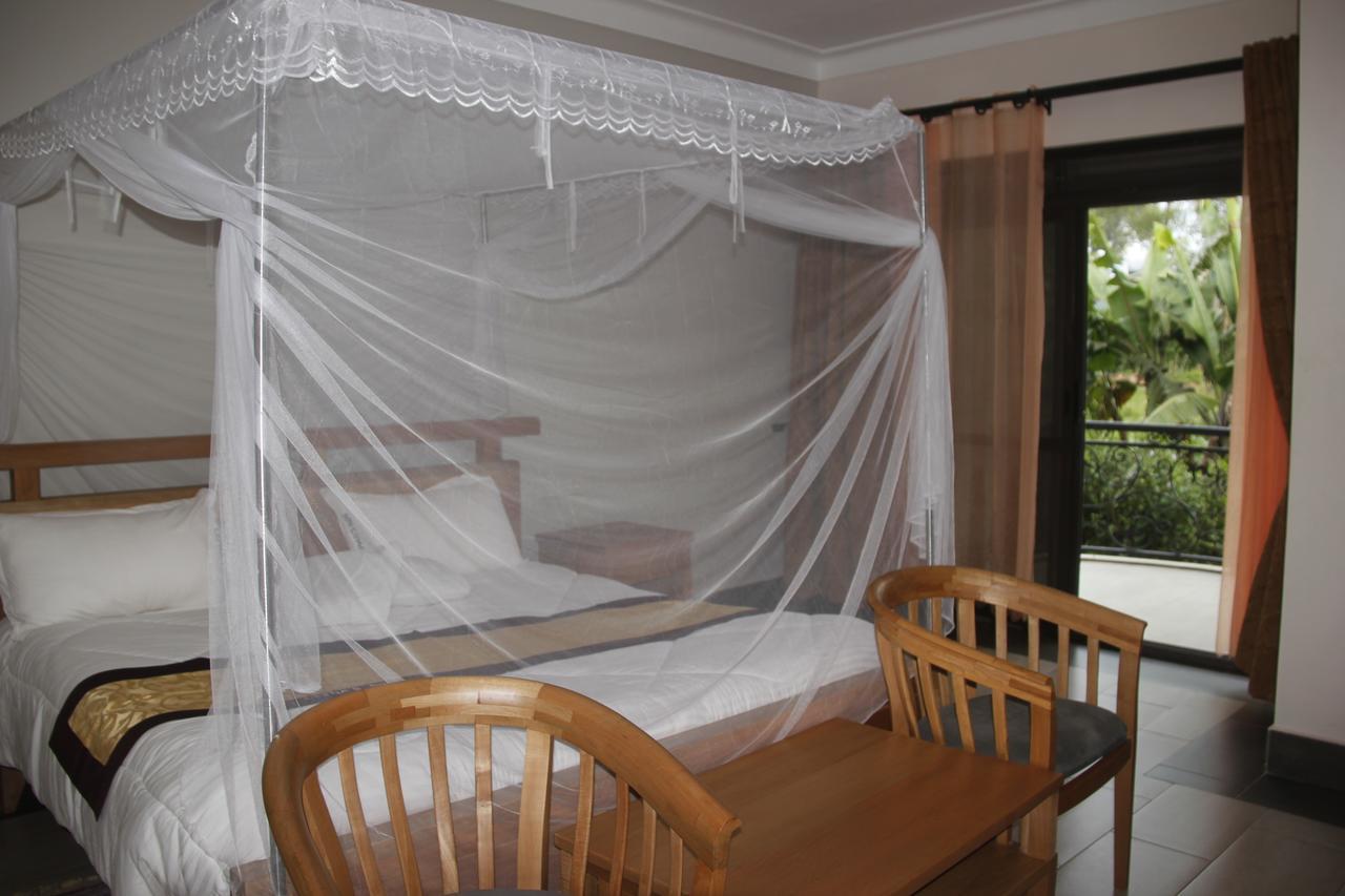 Cepha'S Inn Kabale Buitenkant foto