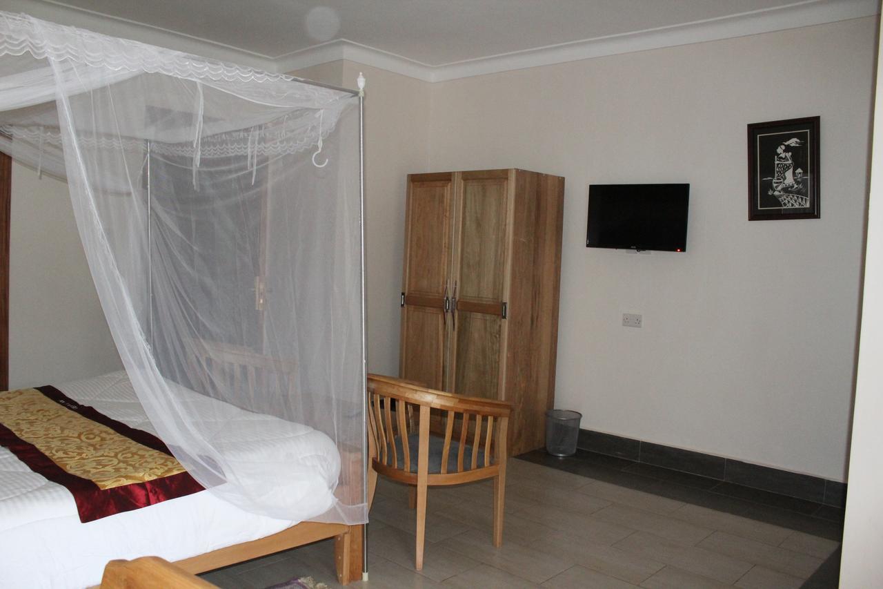 Cepha'S Inn Kabale Buitenkant foto