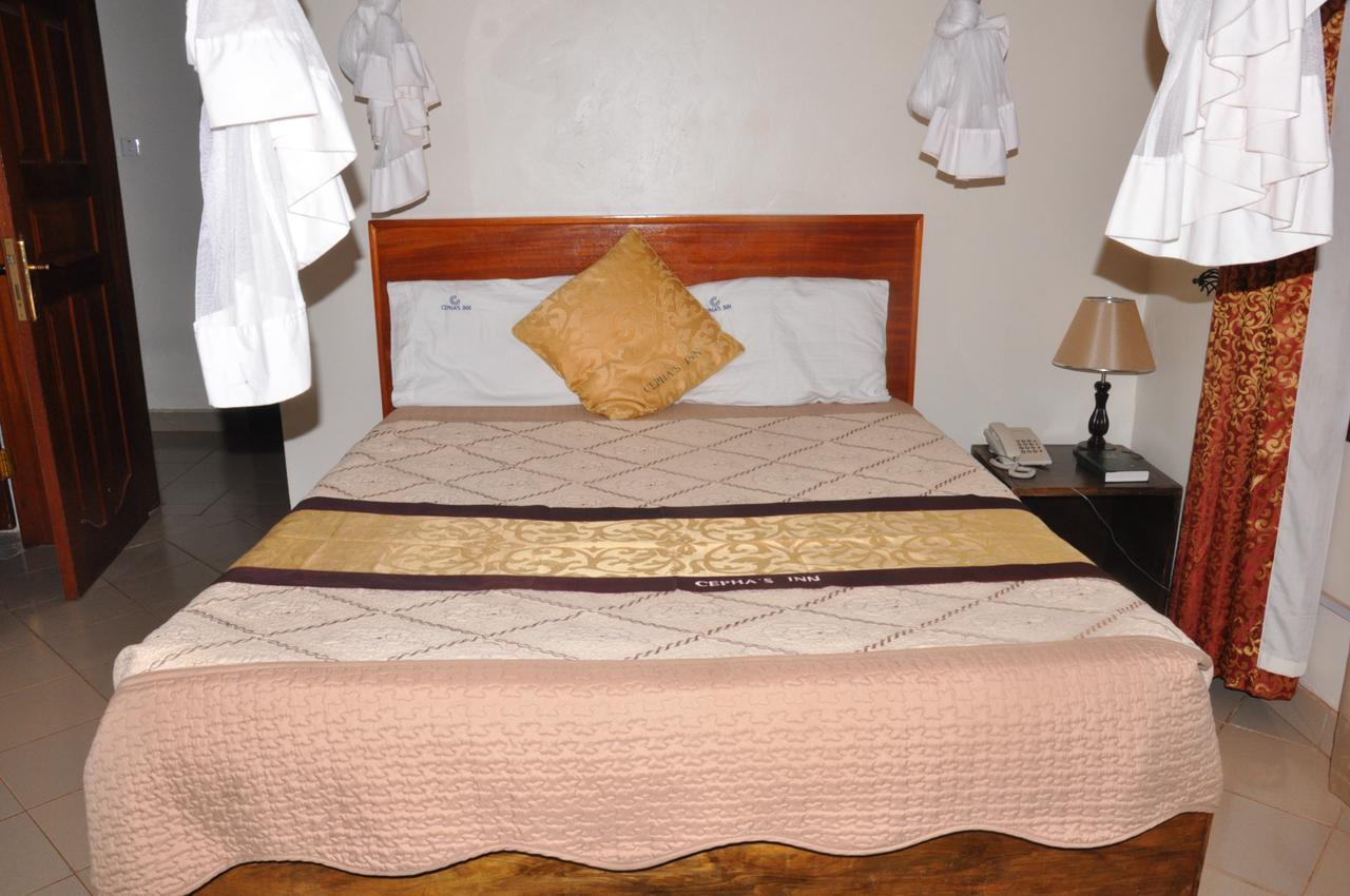 Cepha'S Inn Kabale Buitenkant foto