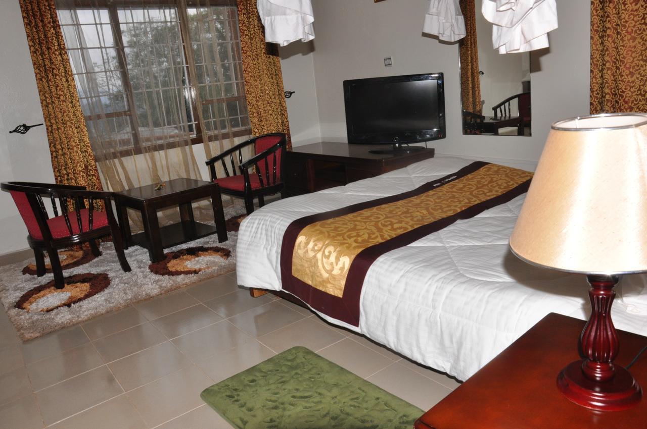 Cepha'S Inn Kabale Buitenkant foto