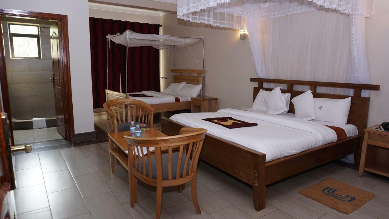 Cepha'S Inn Kabale Buitenkant foto